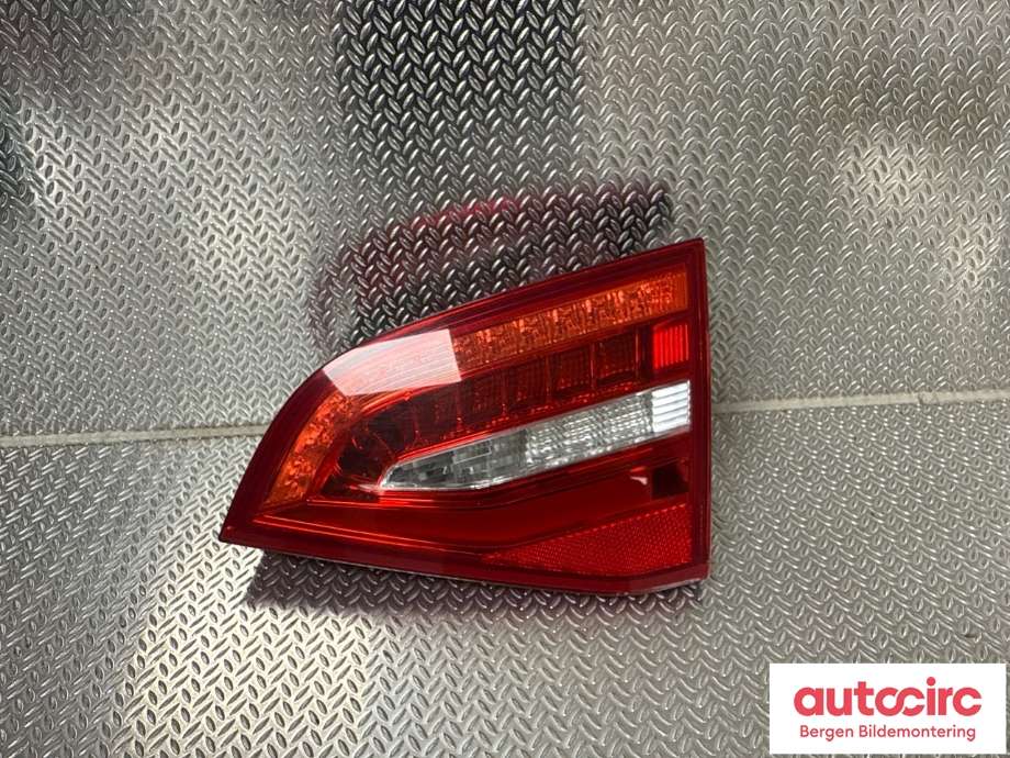 Baklykt høyre indre til Audi A4, Allroad 2009-2016 (Type I) (B8) (B8) (AUDI|8K9 945 094 E|)
