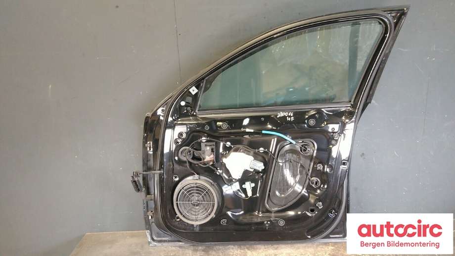 Dør høyre foran til Audi A4, Allroad 2009-2016 (Type I) (B8) (B8) (AUDI|8K0 831 052 J|)