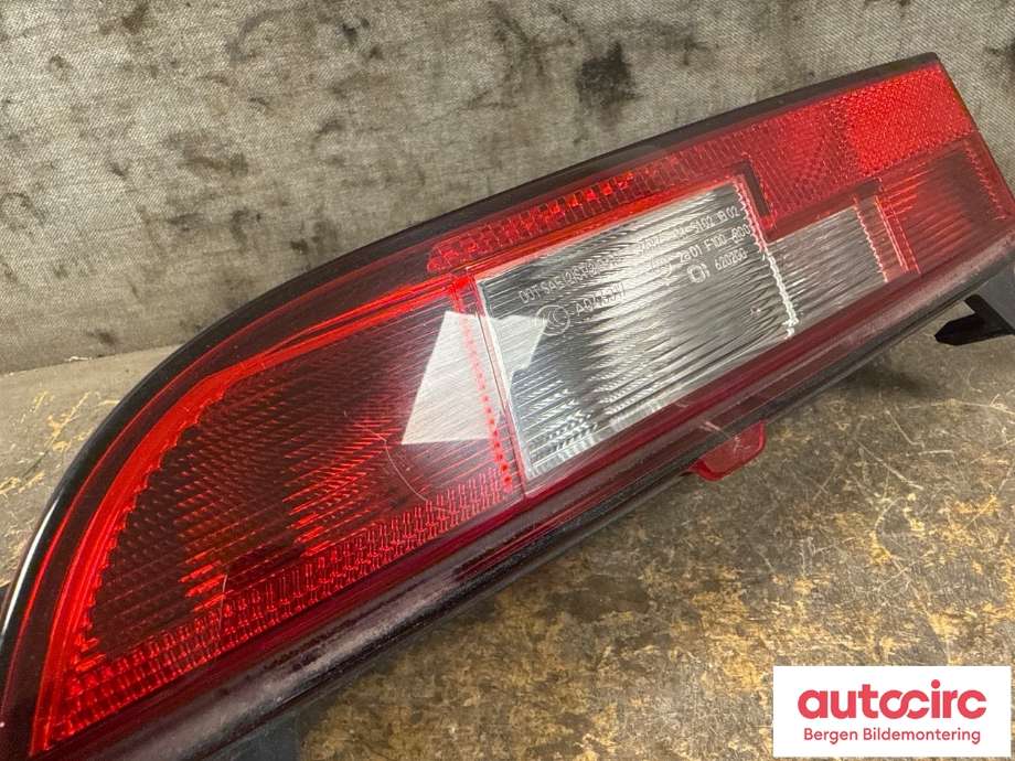 Baklykt venstre til BMW i3 2013-2022  (BMW|63 21 7 304 043|)