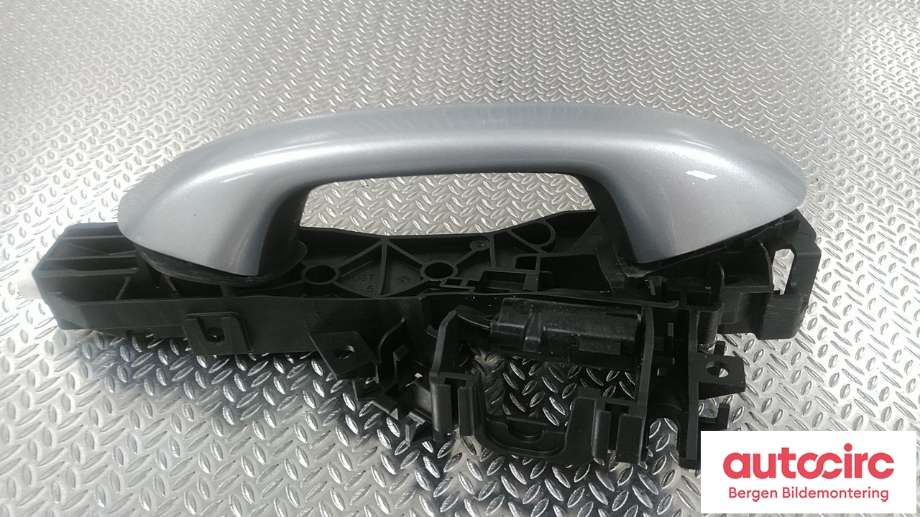Dørhåndtak utv venstre bak til VW ID.3 2020-->>  (VOLKSWAGEN|5H0 837 205 F|5H0 837 885 C|)