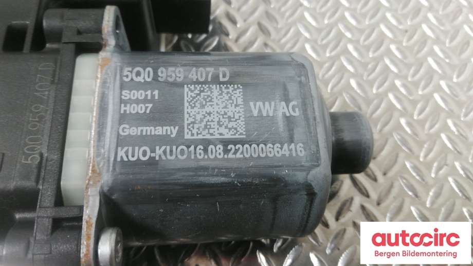 Ruteheis venstre til VW ID.3 2020-->>  (VOLKSWAGEN|5Q0 959 407 D|)