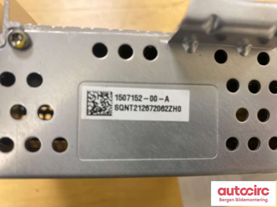 Bilstereo forsterker til Tesla Model Y 2021-2024 (Type I)  (TESLA|1507152-00-A|)