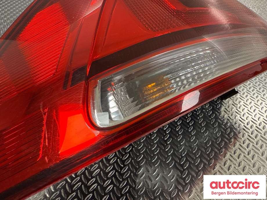 Baklykt venstre til VW Golf VII 2012-2017 (Fase 1)  (VOLKSWAGEN|5G0 945 095 P|)