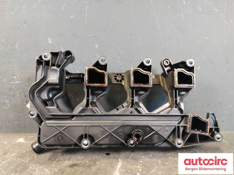 Toppdeksel, sylindertopp til Toyota Proace 2016-->> (Type II) (TOYOTA|SU001A7996|)
