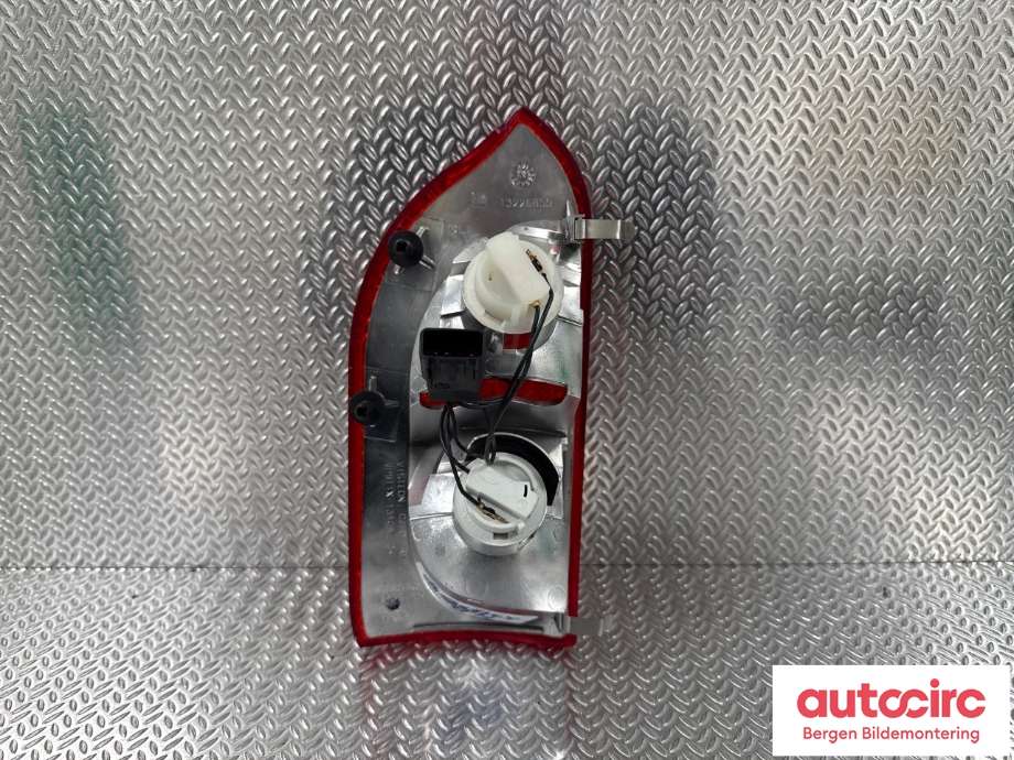 Baklykt høyre indre til Opel Insignia A 2009-2014  (OPEL|22950970|13282375|)