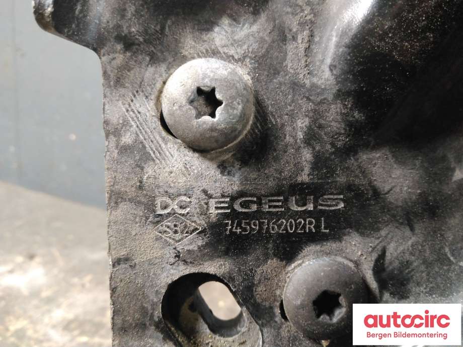 Hengsler til Mercedes Citan 2021-->> (W420) (W420) (MERCEDES|A 420 760 02 00|)