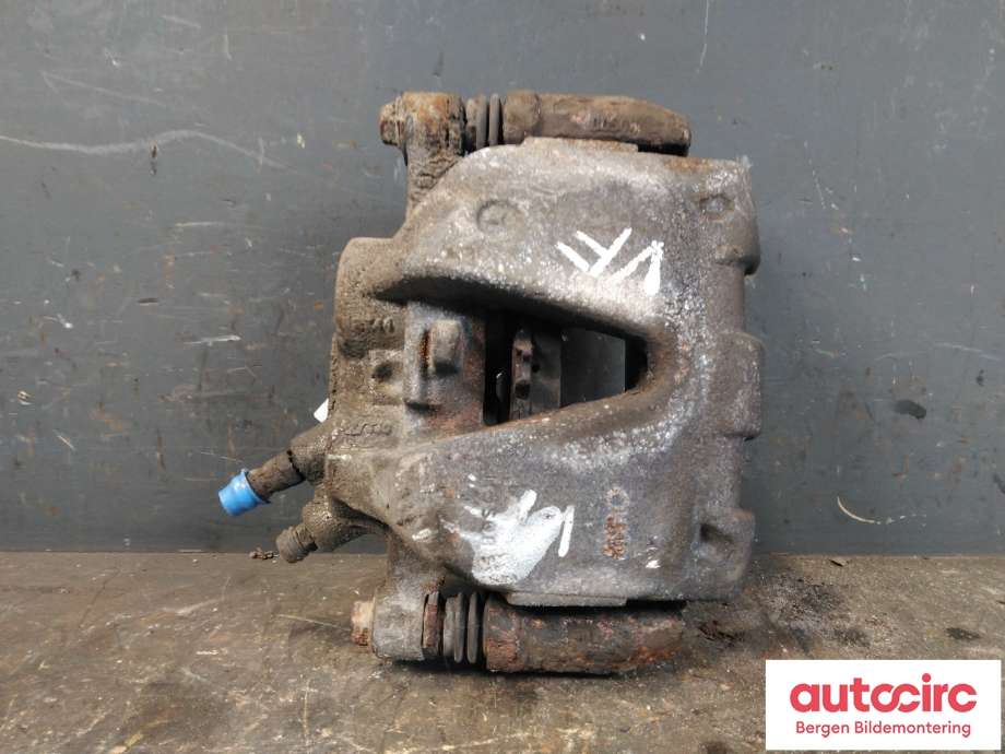 Bremsecaliper venstre foran til Mercedes GLK 2008-2015 (X204) (X204) (MERCEDES|A 204 421 41 81|)