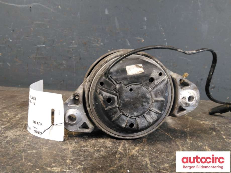 Motorfeste til Mercedes GLK 2008-2015 (X204) (X204) (MERCEDES|A 204 240 36 17|A 204 240 18 17|)