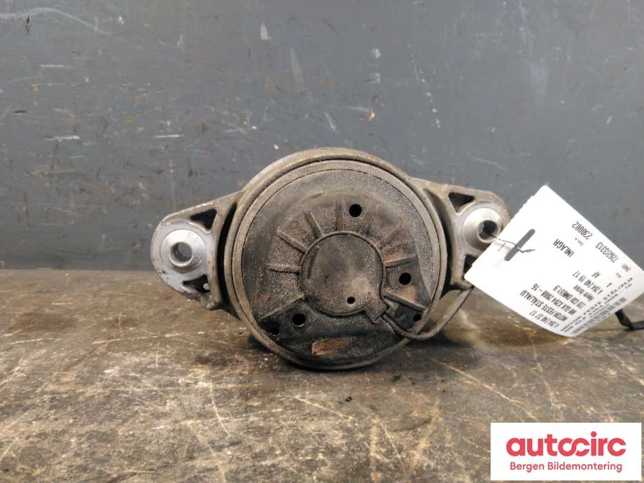 Motorfeste til Mercedes GLK 2008-2015 (X204) (X204) (MERCEDES|A 204 240 37 17|A 204 240 19 17|)