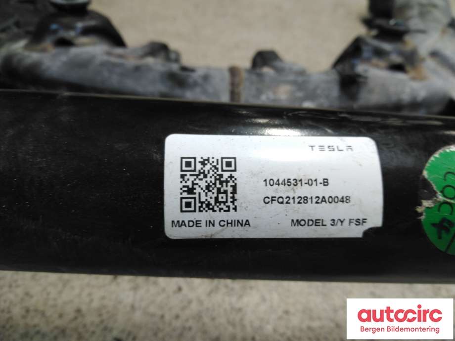 Travers foran hoved til Tesla Model 3 2018-2023 (Fase 1) (TESLA|1044531-01-B|)
