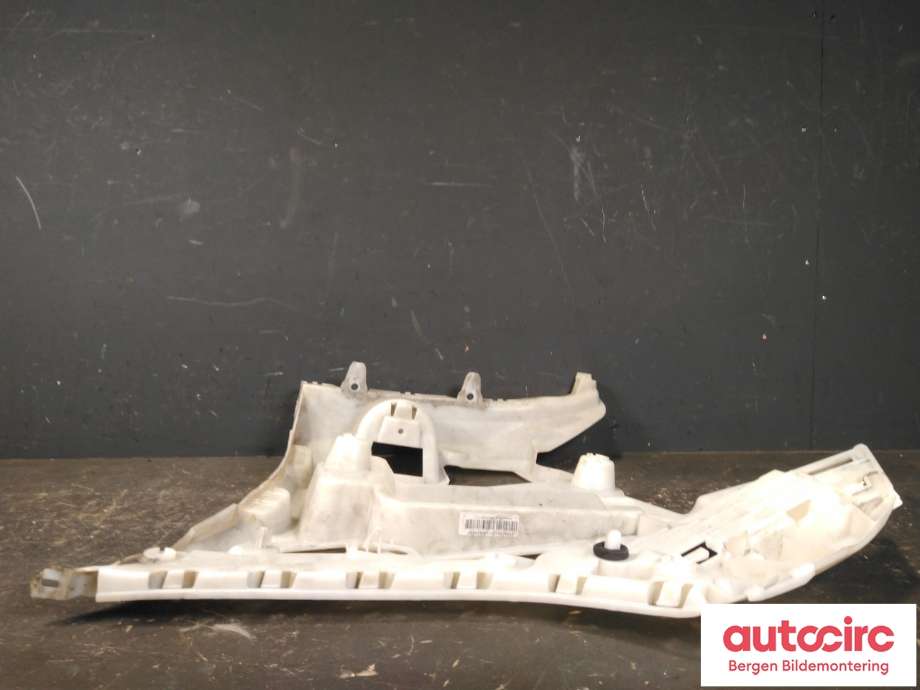 Diverse deler til BMW i4 2021-->> (G26) (G26) (BMW|51 12 8 078 586|)
