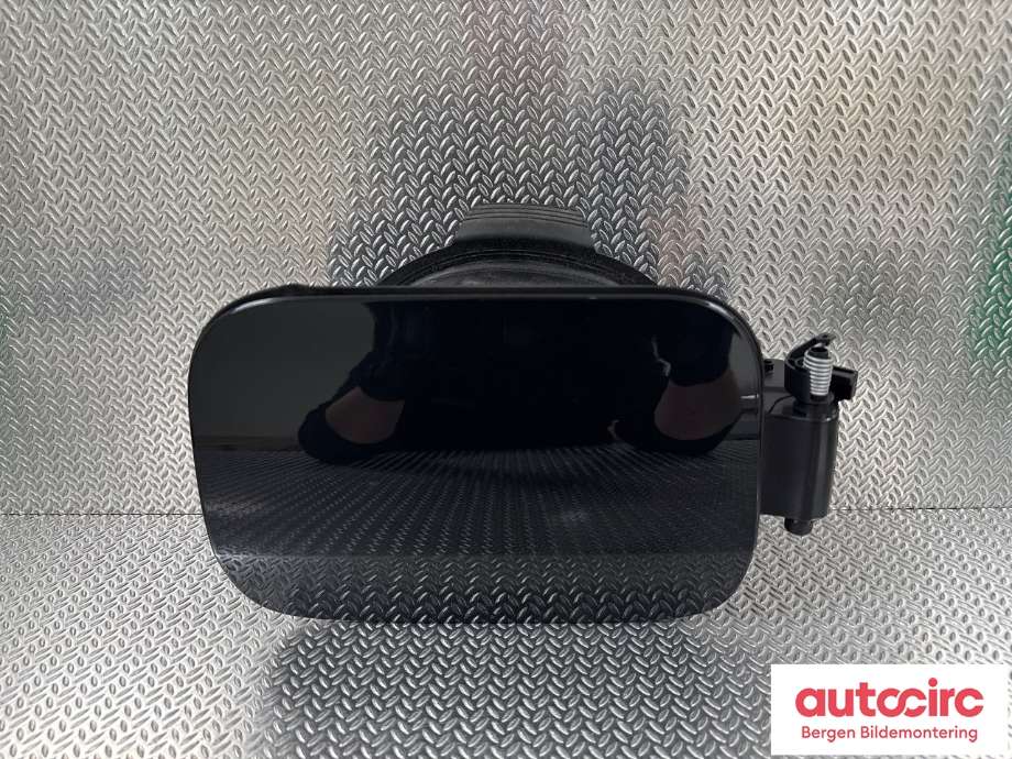 Batterilader inntak/luke til BMW i4 2021-->> (G26) (G26) (BMW|41 00 7 478 450|51 17 8 737 953|)