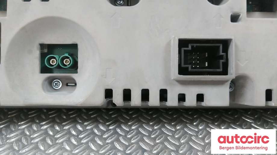 Multimedia display (MCU - Media Controller Unit) til Mercedes EQC 2019-->> (MERCEDES|A 247 900 82 11|)