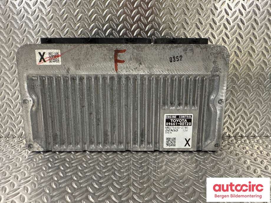 Styreenhet motor til Toyota Yaris 2014-2020 (Type III, Fase 2) (TOYOTA|896610DT20|)