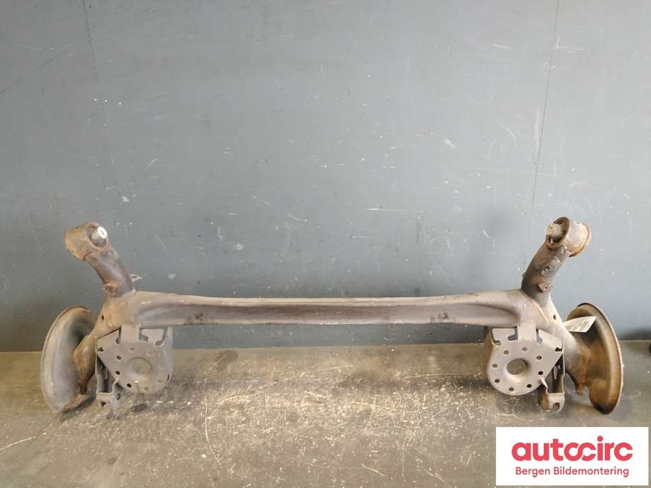 Bakaksel til Toyota Yaris 2014-2020 (Type III, Fase 2)  (TOYOTA|421100D520|)