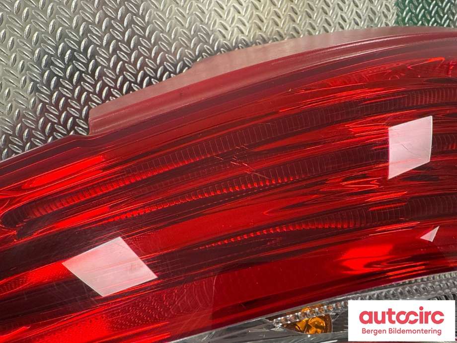 Baklykt venstre til Peugeot 208 2012-2019 (Type I)  (PEUGEOT|96 726 282 80|)