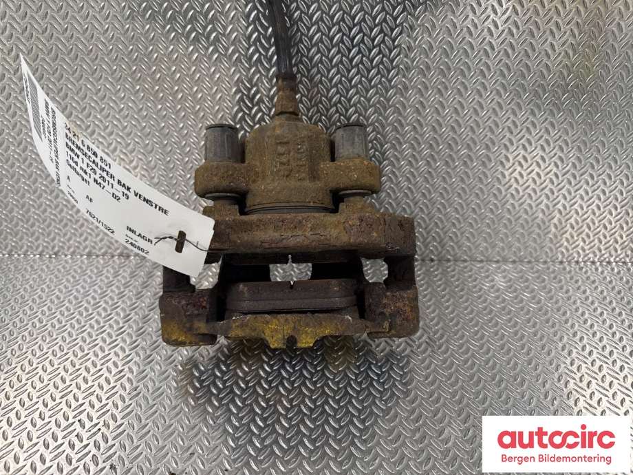 Bremsecaliper venstre bak til BMW 1-Serie 2011-2015 (Fase 1) (F20/F21) (F20/F21) (BMW|34 21 6 850 851|)