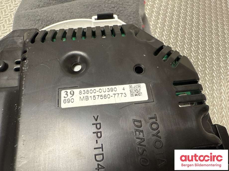Speedometer til Toyota Yaris 2014-2020 (Type III, Fase 2)  (TOYOTA|838000U390|)
