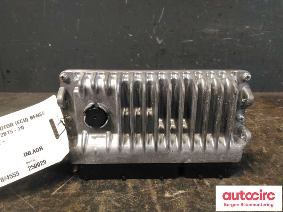 Styreenhet motor til Toyota Yaris 2014-2020 (Type III, Fase 2)  (TOYOTA|896610DT20|)