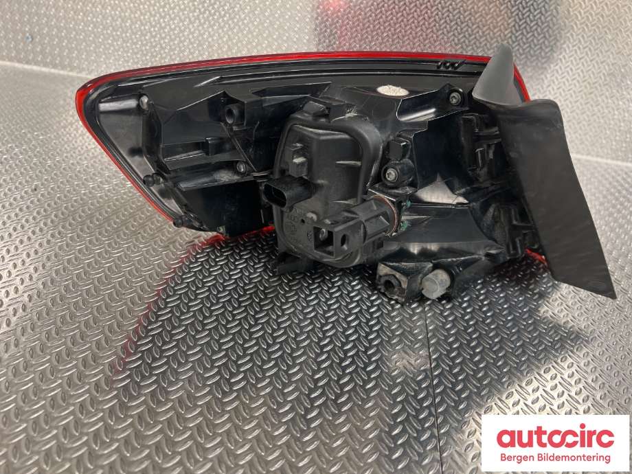 Baklykt høyre til Audi A3 2016-2020 (Type III, Fase 2)  (AUDI|8V4 945 070|)