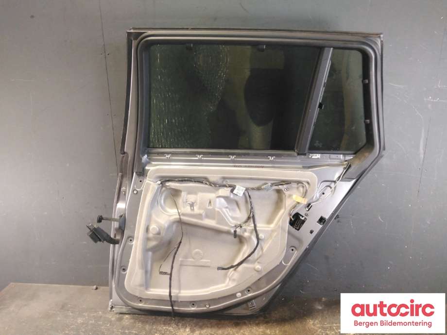 Dør høyre bak til BMW 5-Serie 2003-2010 (E60/E61) (E60/E61) (BMW|41 52 5 A2A 368|)