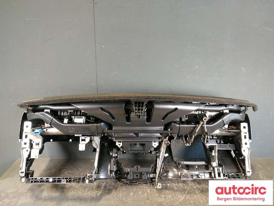 Dashbord til Peugeot 208 2019-->> (Type II)  (PEUGEOT|98 382 224 ZD|)