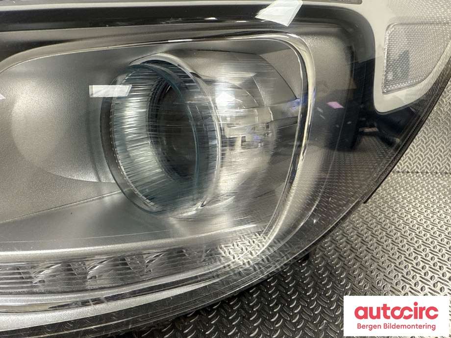 Frontlykt venstre halogen til Kia Soul 2014-2019 (Type II) (KIA|92101E 40101D|)