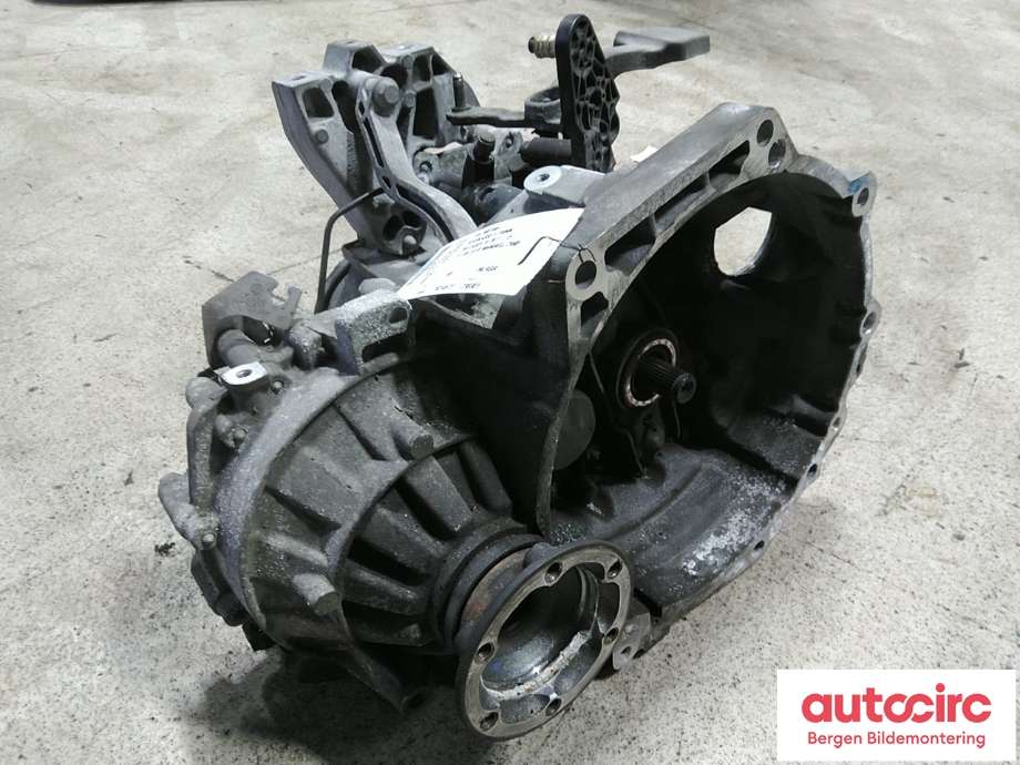 Girkasse manuell til VW Caddy 2010-2015 (Type III, Fase 2) (VOLKSWAGEN|0A4 300 046 J|)