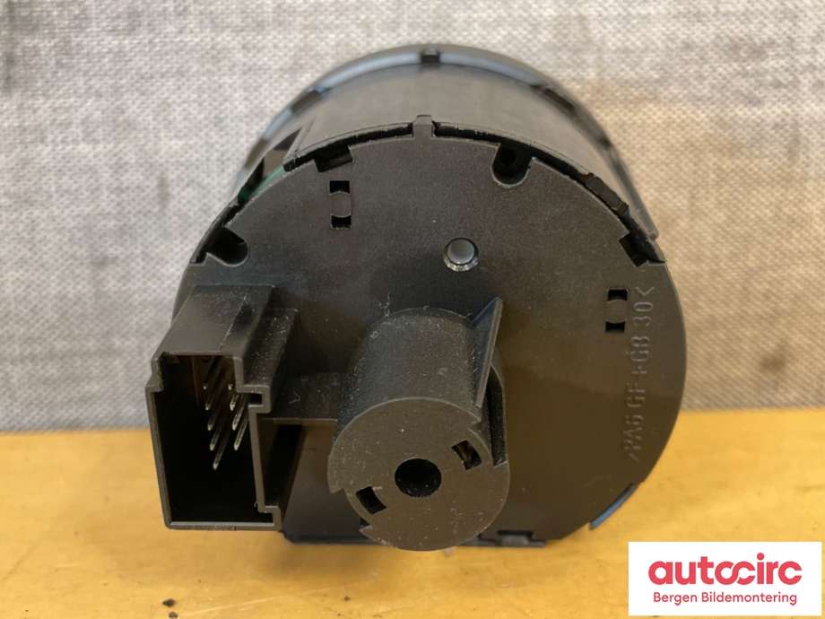 Bryter lys til VW E-Up 2013-2019  (VOLKSWAGEN|3C8 941 431||PA6 GF+GB 30)