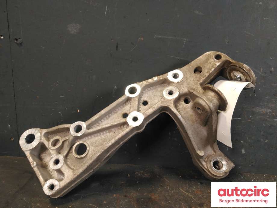 Motorfeste til VW Golf V, Combi 2003-2008  (VOLKSWAGEN|1K0 199 295 E|1K0 199 295 F|)