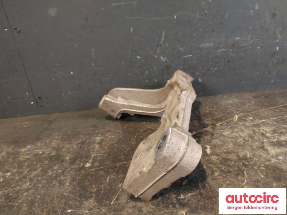 Motorfeste til VW Golf V, Combi 2003-2008  (VOLKSWAGEN|1K0 199 295 E|1K0 199 295 F|)