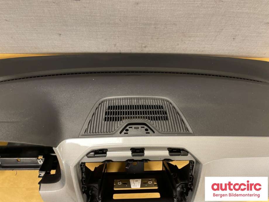 Dashbord til VW E-Up 2013-2019 (VOLKSWAGEN|12E 857 002 R|)