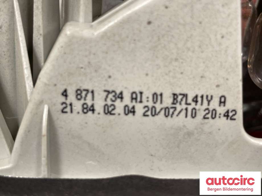 Baklykt høyre indre til BMW 3-Serie 2005-2011 (E90/E91/E92/E93) (E90/E91/E92/E93) (BMW|63 21 7 289 428|)