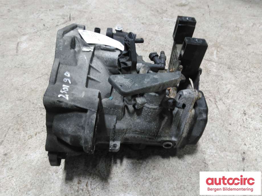 Girkasse manuell til Škoda Fabia 2010-2014 (Type II, Fase 2) (SKODA|02R 300 041 N||02R 300 042 P)