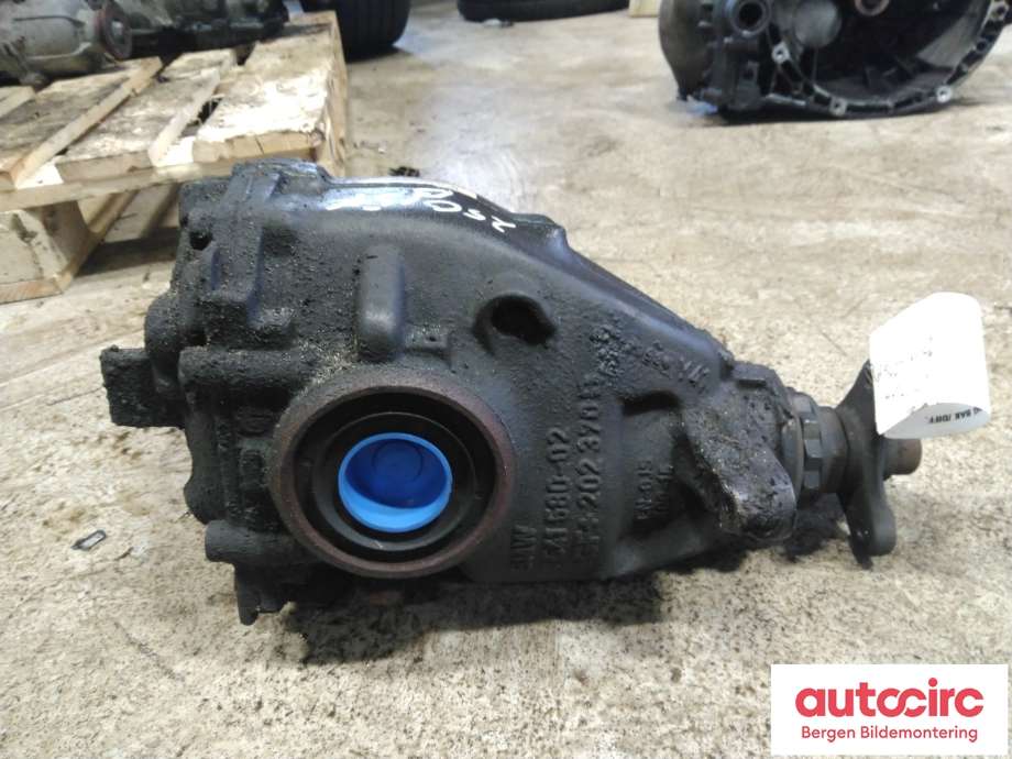Kardang klokke bak til BMW 3-Serie 2012-2018 (F30/F31/F34) (F30/F31/F34) (BMW|24 00 7 642 247|)