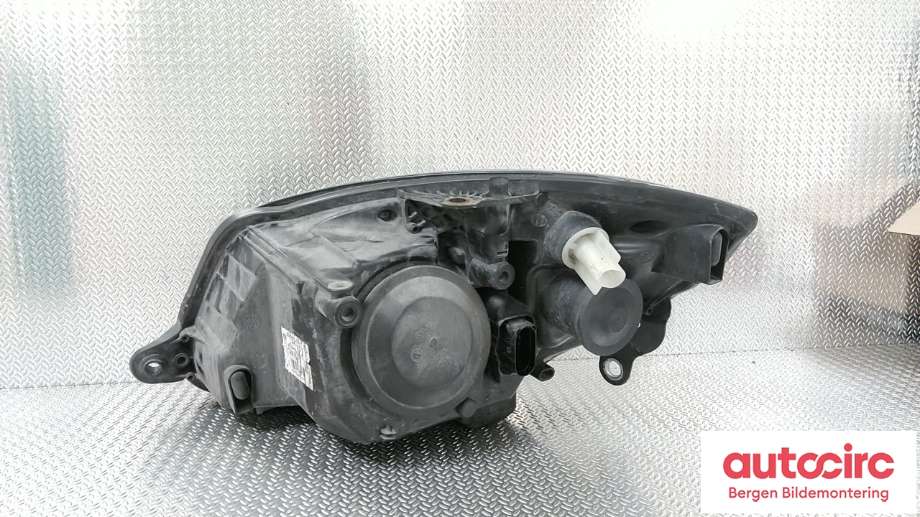 Frontlykt høyre halogen til Škoda Fabia 2010-2014 (Type II, Fase 2) (SKODA|5J1 941 018 A|)