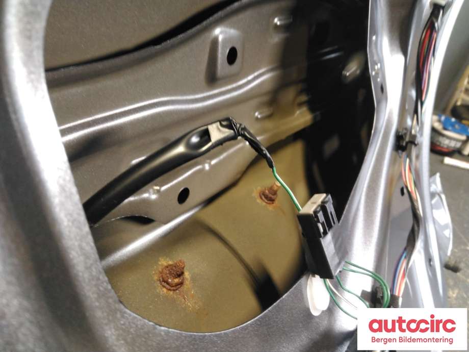 Bakluke combi til Toyota Auris 2007-2010 (Type I, Fase 1)  (TOYOTA|6700502110|)