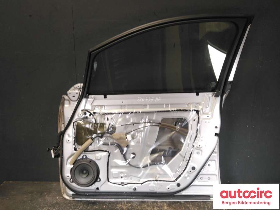 Dør høyre foran til Nissan Leaf 2011-2017 (Type I)  (NISSAN|H01533NAMA|)