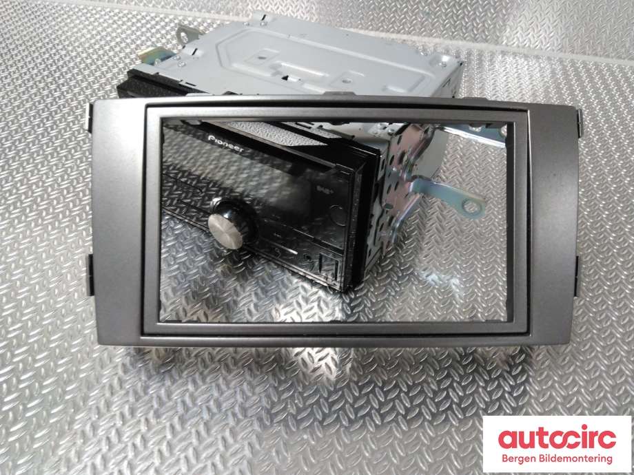 Bilstereo til Mercedes E-Klasse 2006-2009 (Fase 2) (W211) (W211) (MERCEDES|)