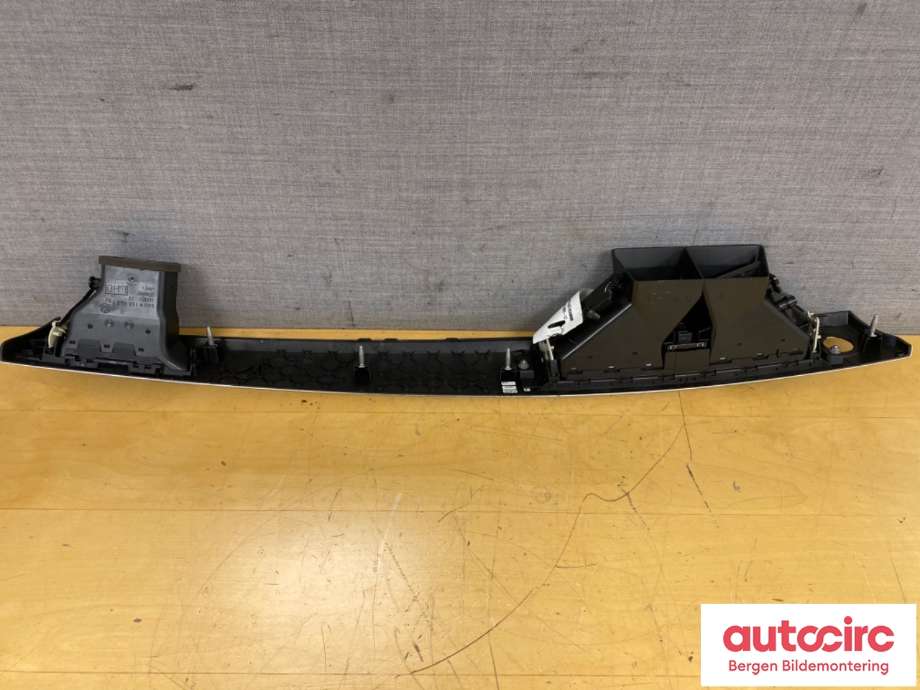 Diverse deler til BMW 3-Serie 2005-2011 (E90/E91/E92/E93) (E90/E91/E92/E93) (BMW|64 22 9 130 458|)