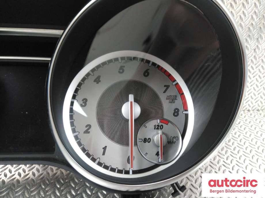 Speedometer til Mercedes CLA 2013-2019 (C117) (C117) (MERCEDES|A 117 900 73 01|)