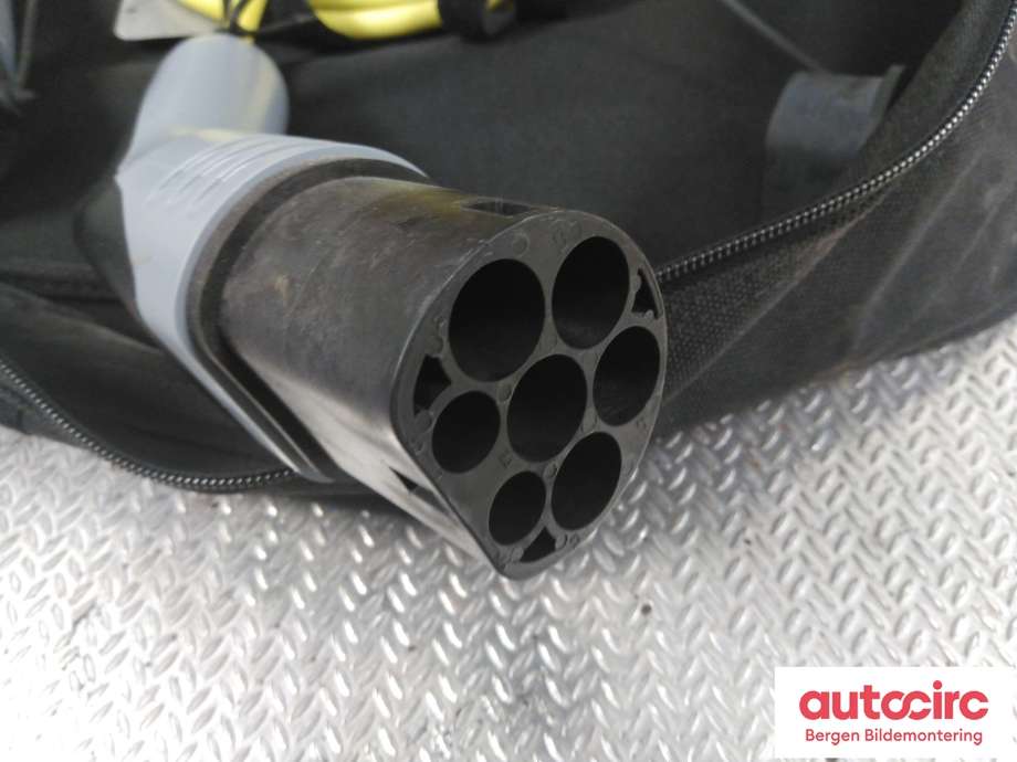Batterilader kabel til Audi A3 2016-2020 (Type III, Fase 2)  (AUDI||12E.971.675 AB)