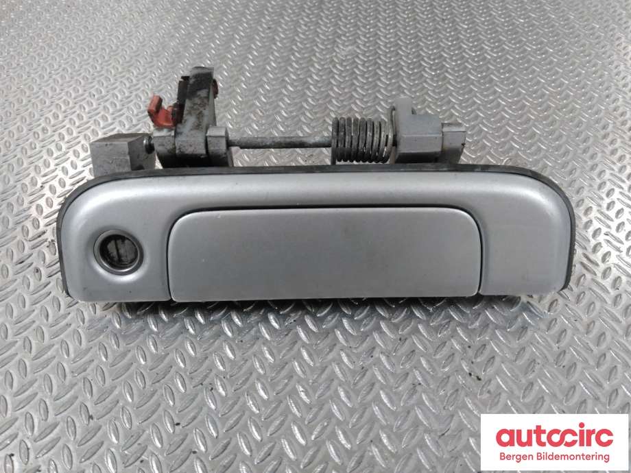 Dørhåndtak utv høyre foran til Toyota Hiace 2007-2012 (Fase 3) (TOYOTA|6921026020B8|)