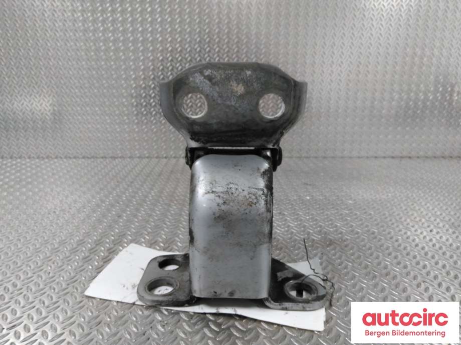Hengsler til Toyota Hiace 2007-2012 (Fase 3)  (TOYOTA|6872026010|)