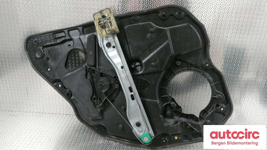 Ruteheis til Volvo V70 2007-2013 (Type III, Fase 1)  (VOLVO|30784512||30661068)