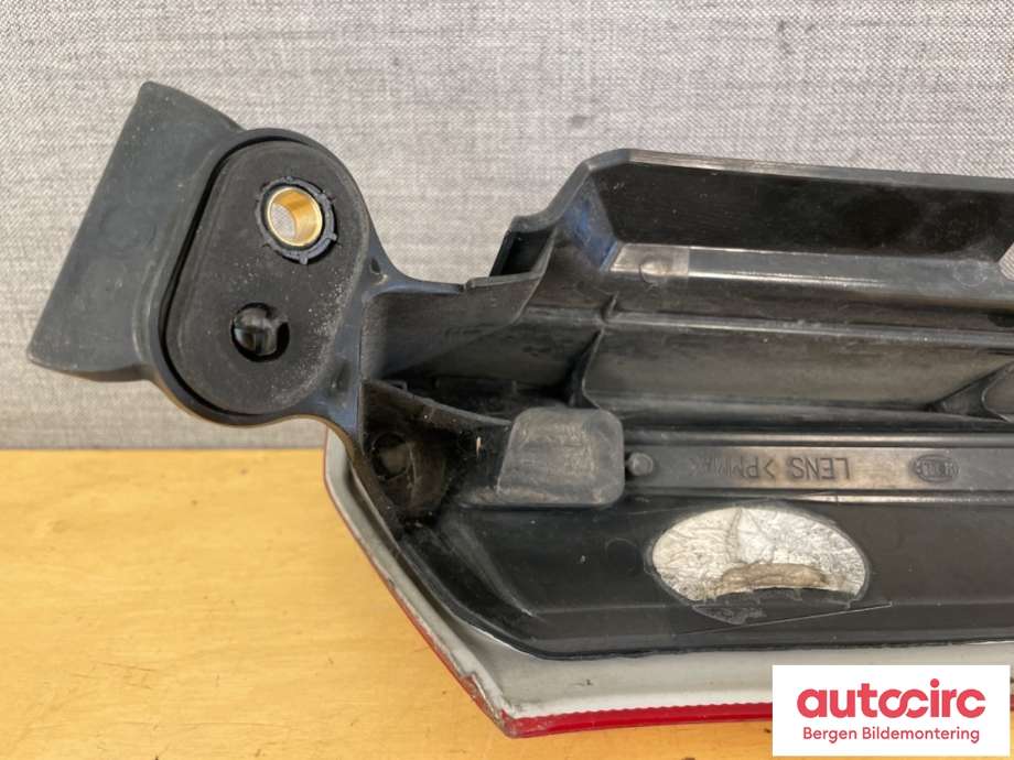 Baklykt venstre til Volvo XC90 2002-2006 (Type I, Fase 1)  (VOLVO|30678220|)