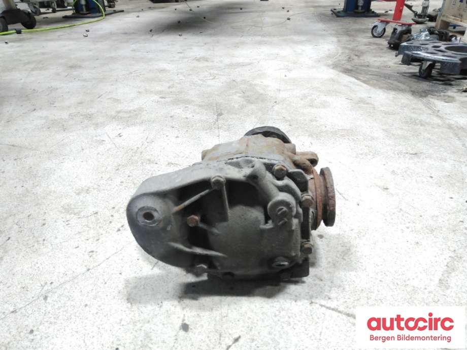 Kardang klokke bak til BMW 3-Serie 2005-2011 (E90/E91/E92/E93) (E90/E91/E92/E93) (BMW|33 10 7 591 074|)