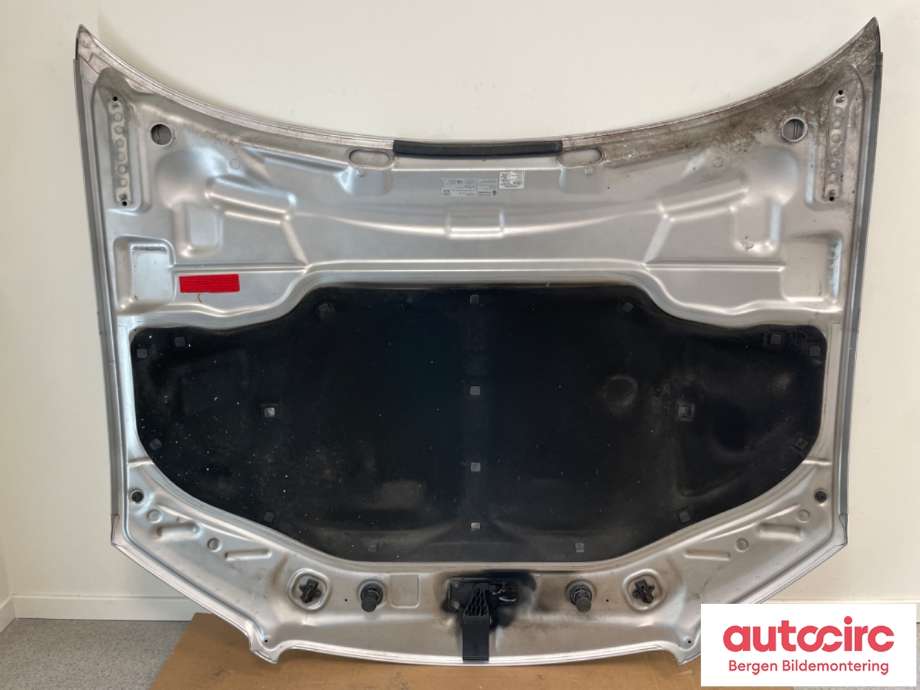 Panser til Audi A8 2003-2010 (Type II)  (AUDI|4E0 823 029 C|)