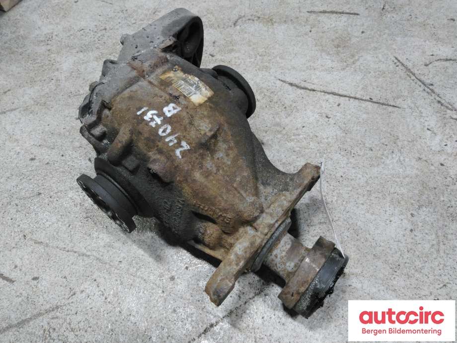 Kardang klokke bak til BMW 5-Serie, 2003-2010 (E60/E61) (E60/E61) (BMW|33 10 7 560 588)
