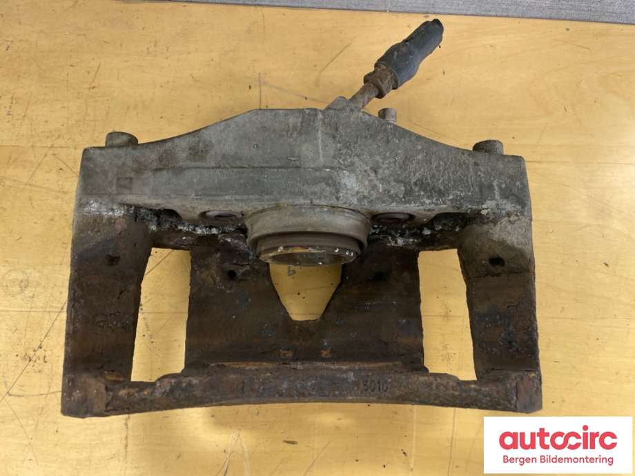 Bremsecaliper høyre foran til Volvo XC90 2002-2006 (Type I, Fase 1)  (VOLVO|8252178|)
